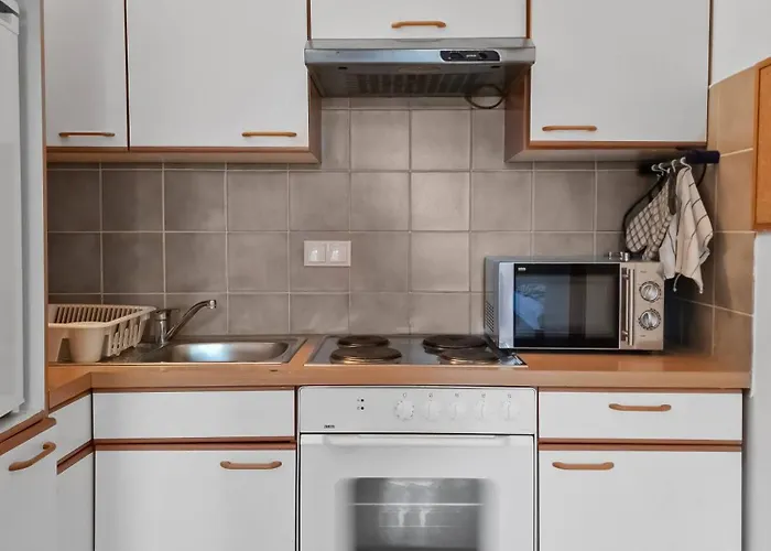 Apartment Family Haven For 4 Stockerau